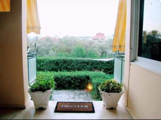 Guesthouse Emi Lygia  Esterno foto